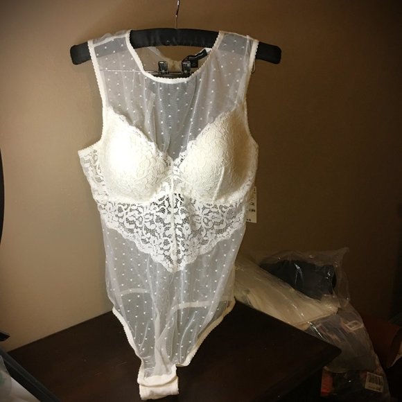 INC INTERNATIONAL CONCEPTS "Core Body Hang" Cupped Swiss Dot Thong Bodysuit NEW! - Picture 5 of 16